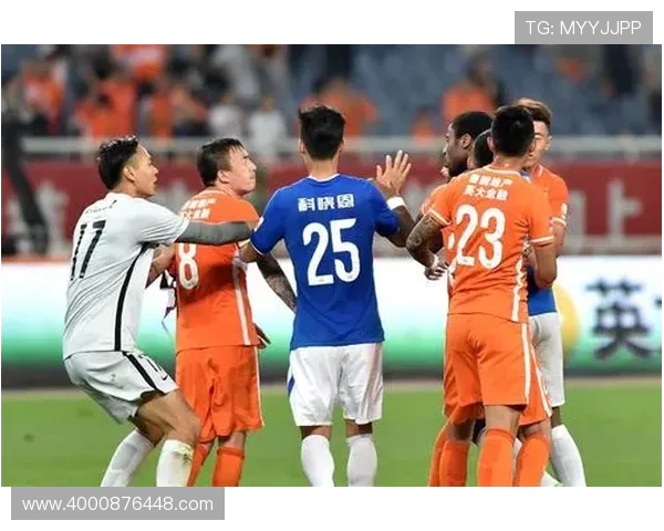 山东鲁能与河南建业的激战背后：一场足球赛的情感与梦想交织